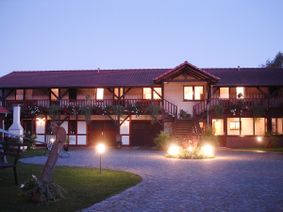 Unterkünfte der Pension Frank Graßmel im Ortsteil Mochow der Gemeinde Schwielochsee